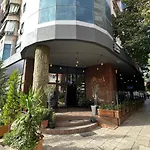 Luxury Center Observatori Apartman *