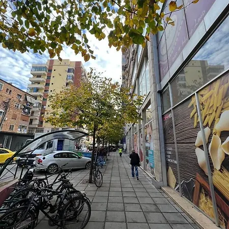 Luxury Center Observatori Apartment Tirana