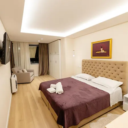 Apartment Luxury Center Observatori Tirana