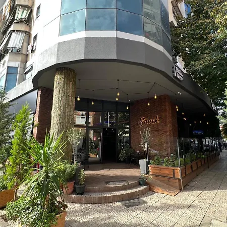 Luxury Center Observatori דירה *