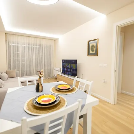 Luxury Center Observatori * ティラナ