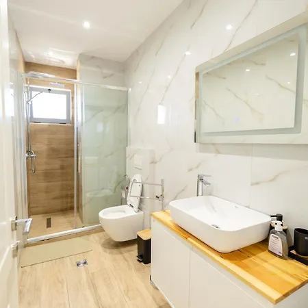 Luxury Center Observatori *