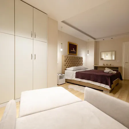 Luxury Center Observatori * Tirana