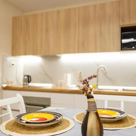 Luxury Center Observatori * ティラナ