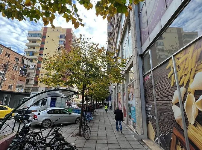 Luxury Center Observatori Apartman Tirana