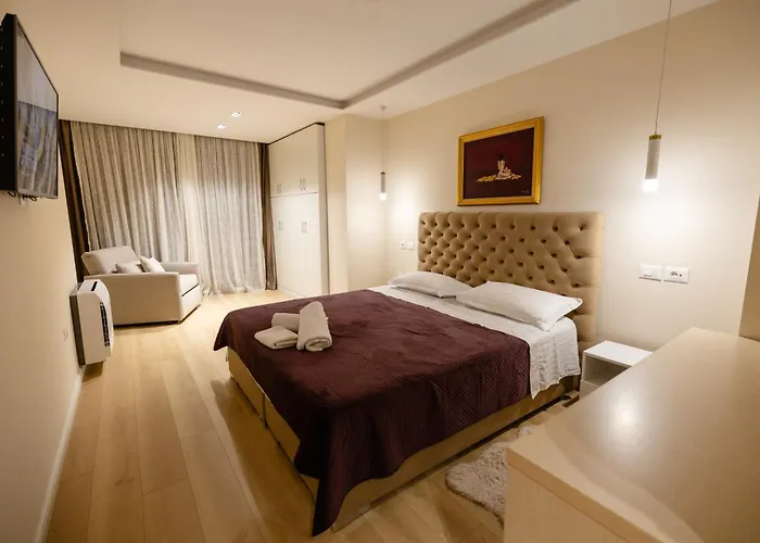 Luxury Center Observatori Apartman *