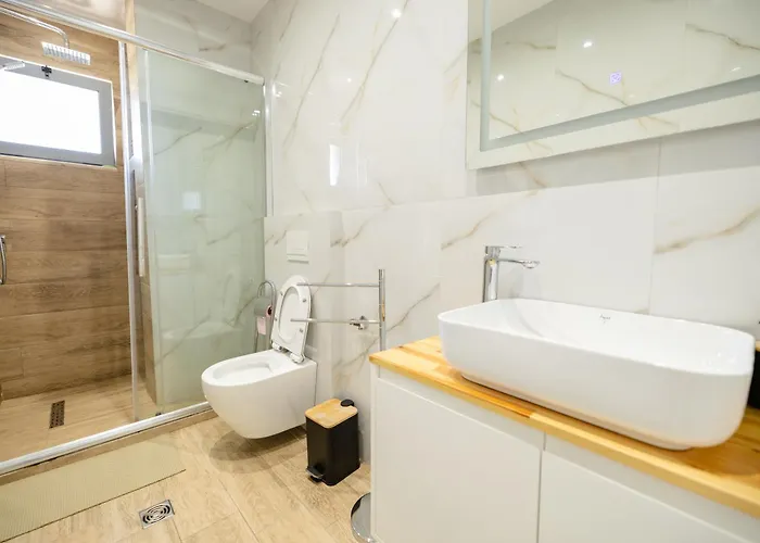 Luxury Center Observatori Apartman